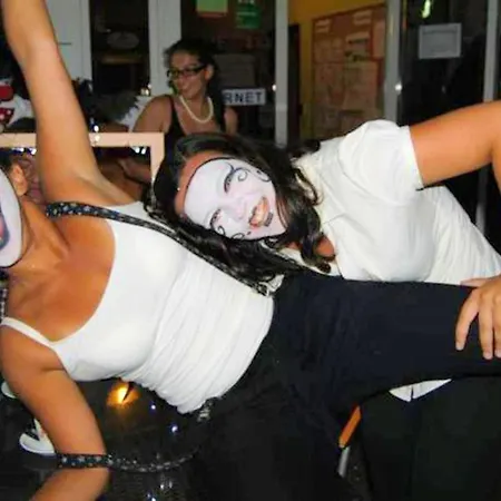 Charming In With Shared Pool Сasa de vacaciones *