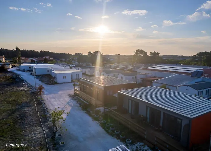 Сasa de vacaciones Charming In With Shared Pool *